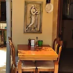 Sevil 2* Side